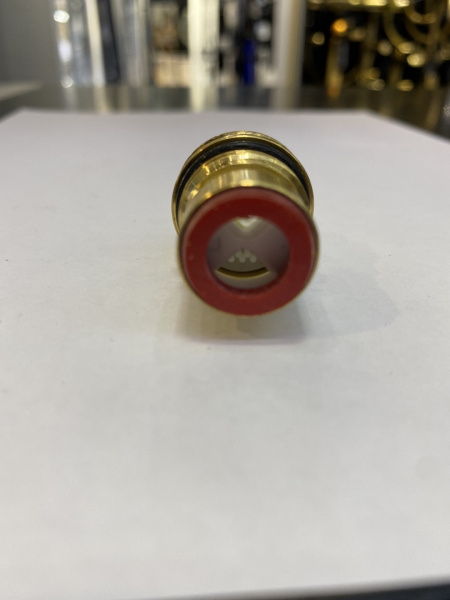 AC0332000_2