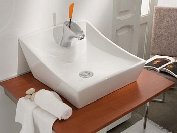 Раковина накладная BATHCO SORIA 4002 белый 400x410x180