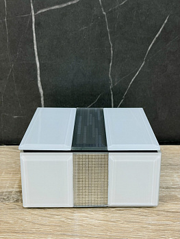 Шкатулка стекло белый Casaentera 12х12х6 см CE02-800669