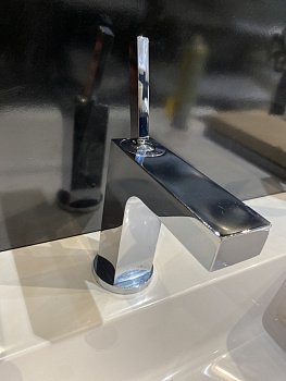 Смеситель для раковины AXOR Citterio 39010000 хром
