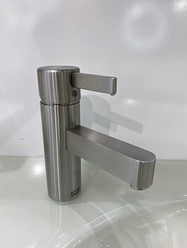 Смеситель для раковины AXOR Steel 35002800 AX сталь