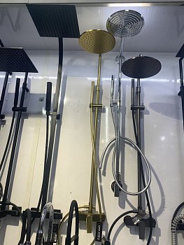 Колонна душевая со смесителем с ручным и верхним душем BRUMA NAUTIC 181 273 1SR золото матовое 250